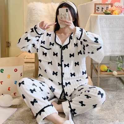 Ženska zimska pidžama iz dva dijela