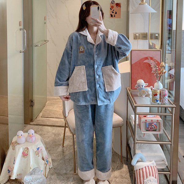 Ženska zimska pidžama iz dva dijela