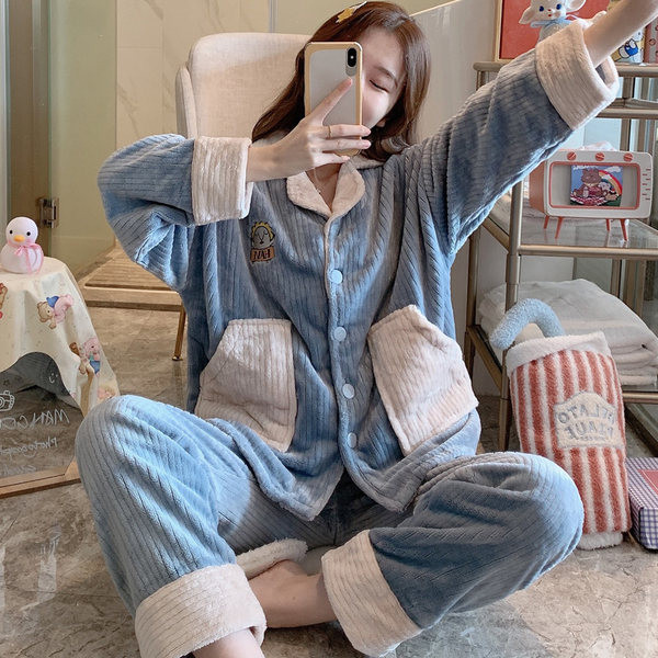 Ženska zimska pidžama iz dva dijela