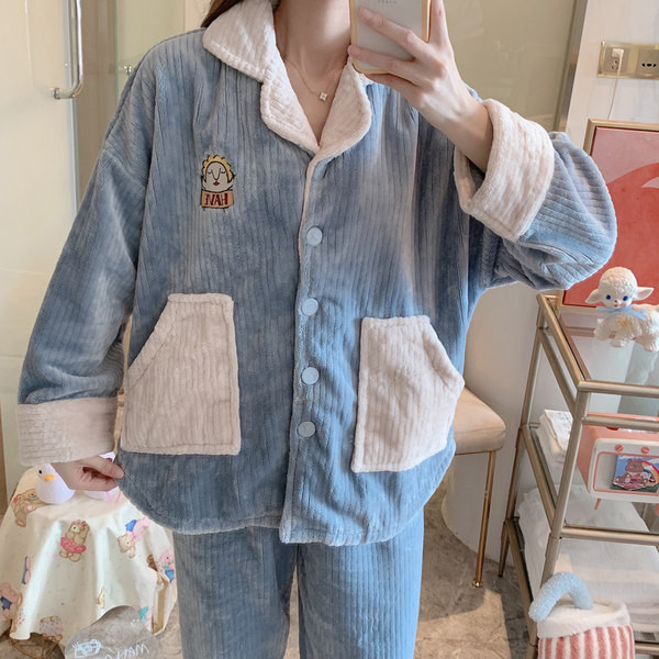 Ženska zimska pidžama iz dva dijela