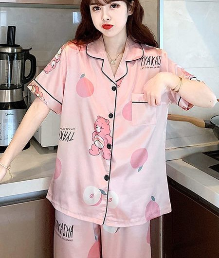 Дамска сатенена пижама с копчета от две части 