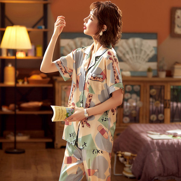 Ženska pidžama u boji iz dva dijela - košulja i duge hlače