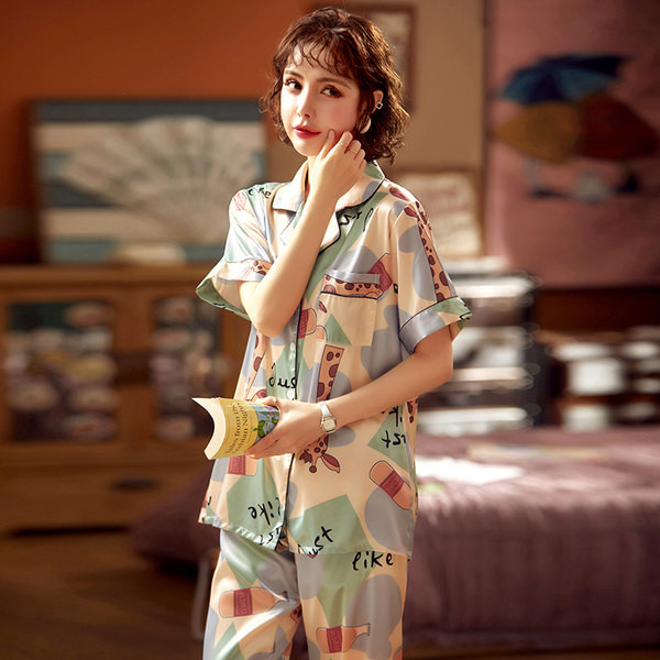 Ženska pidžama u boji iz dva dijela - košulja i duge hlače