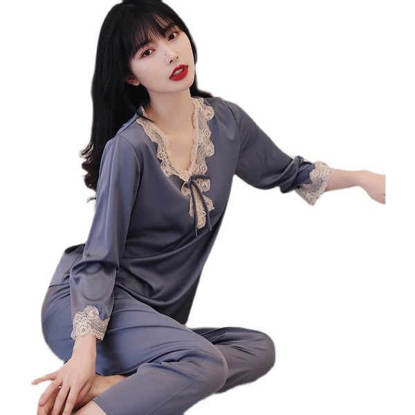 Ženska svilena pidžama iz dva dijela sa čipkom i trakom