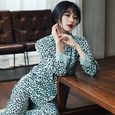 Komplet ženskih pidžama iz dva dijela - više modela