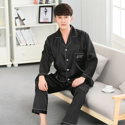 Стилна сатенена пижама за двойки в различни модели