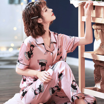 Ženska svilena pidžama iz dva dijela na gumbe