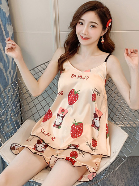 Дамска пижама от две части - различни  апликации