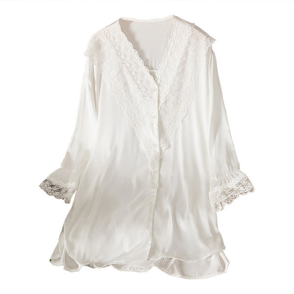 Ženska spavaćica sa špic izrezom i čipkom