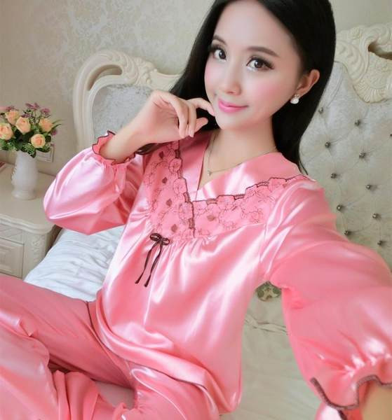 Ženska pidžama sa vezom - dvodijelna