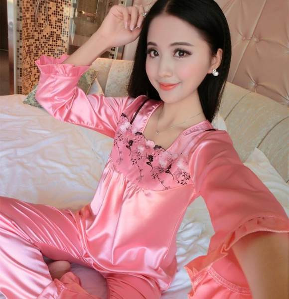 Ženska pidžama sa vezom - dvodijelna