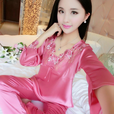 Ženske satenske pidžame sa čipkom - različiti modeli