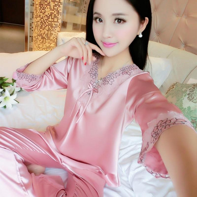 Ženske satenske pidžame sa čipkom - različiti modeli