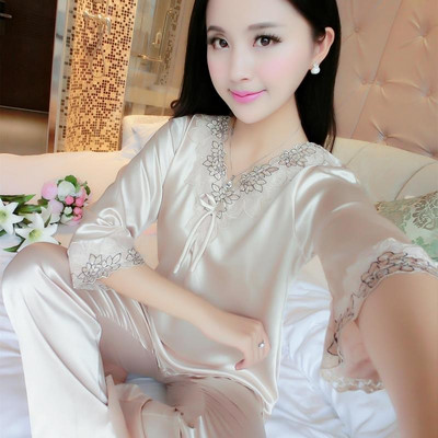 Ženske satenske pidžame sa čipkom - različiti modeli