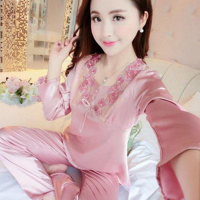 Ženske satenske pidžame sa čipkom - različiti modeli