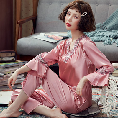 Ženska pidžama iz dva dijela sa čipkom - više modela