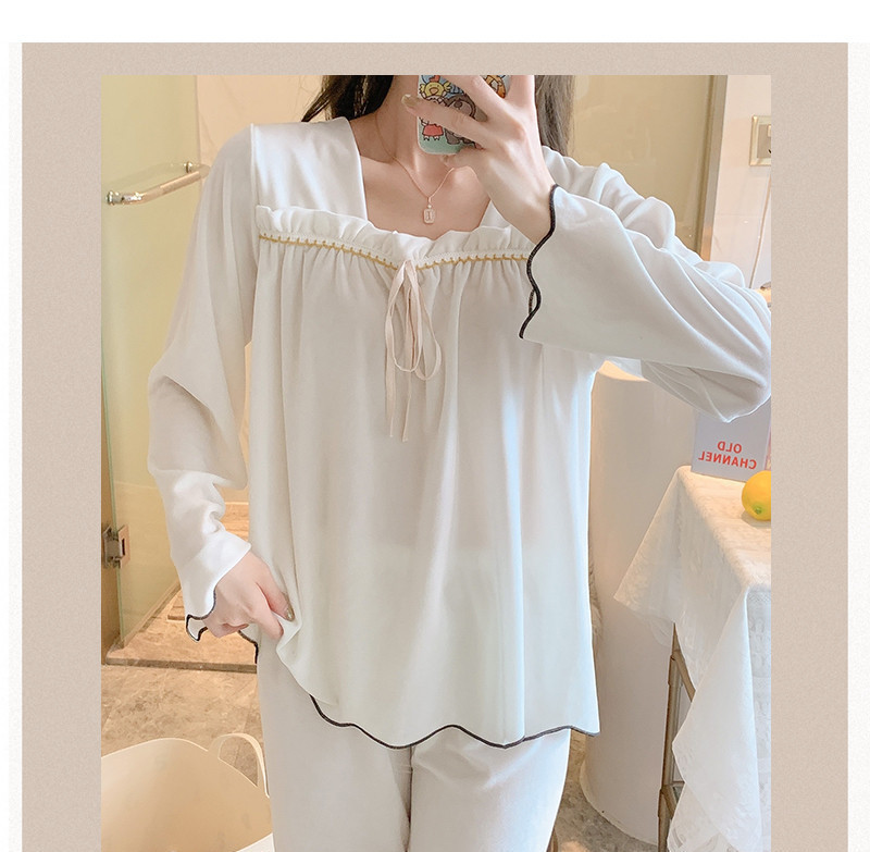 Ženska baršunasta pidžama s dugim rukavima i vezanjem