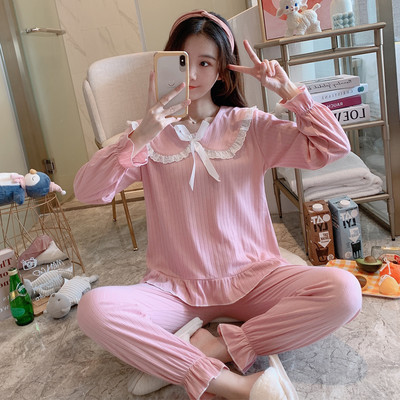 Novi model ženske pidžame iz dva dijela sa dugim rukavima i aplikacijom