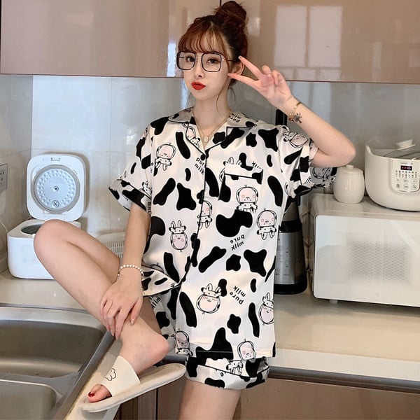 Šarena ženska pidžama s kratkim rukavima i kratkim hlačicama