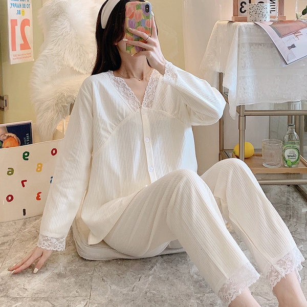 Ženska pidžama duga dvodijelni model sa čipkom