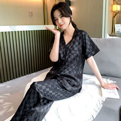 Satenska pidžama iz dva dijela - tri modela