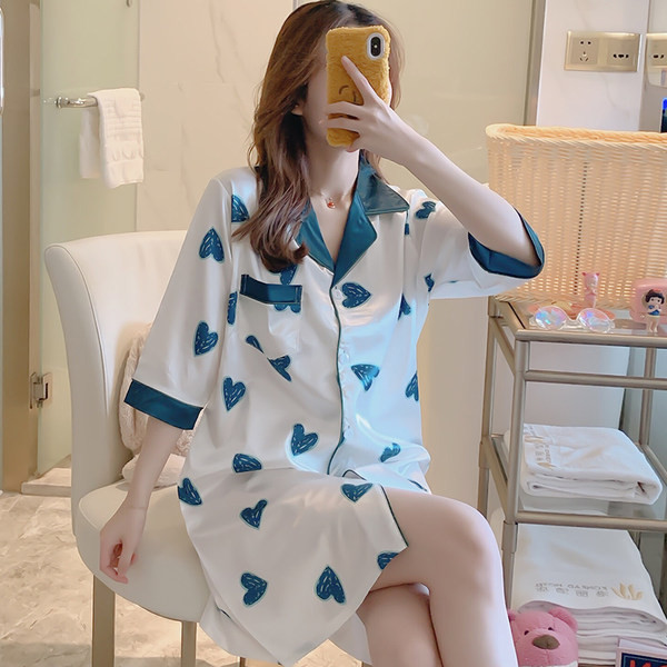 Novi model ženske satenske spavaćice na dugmad i kratkih rukava