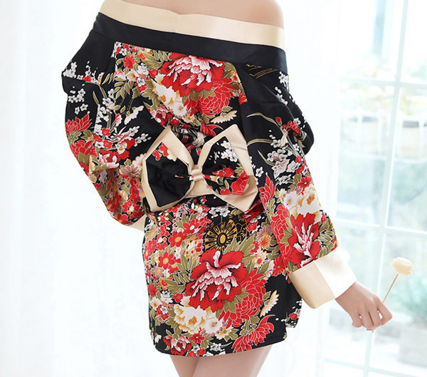 Ženska šarena spavaćica s lotos rukavom