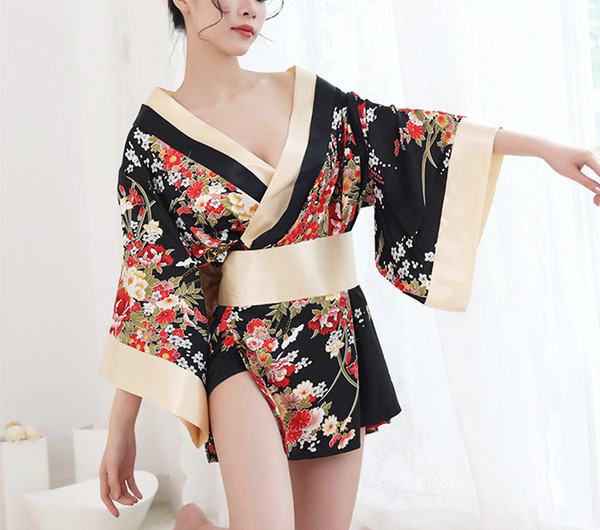 Ženska šarena spavaćica s lotos rukavom