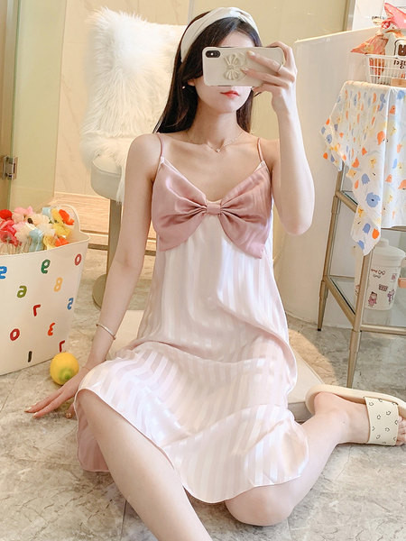 Ženska spavaćica na tanku naramenicu - više modela