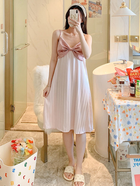 Ženska spavaćica na tanku naramenicu - više modela