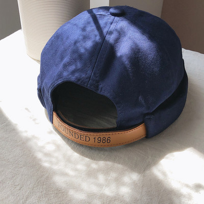 Ležerna muška kapa sa vezom - više boja