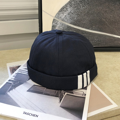 Ležerna muška kapa sa vezom - više boja