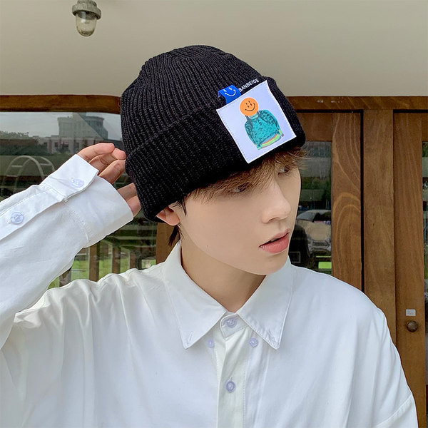 Zimska pletena kapa sa grbom