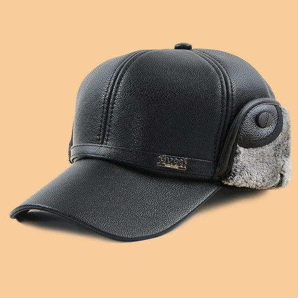 Мъжка кожена шапка с топла подплата