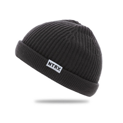 Muška zimska pletena kapa jednobojni model