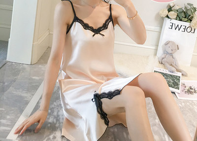 Ženska spavaćica sa čipkom - više modela