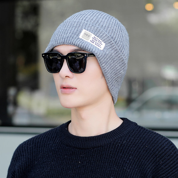 Jednobojna pletena kapa sa grbom