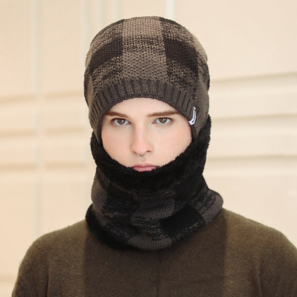 Moderna muška pletena kapa u više boja