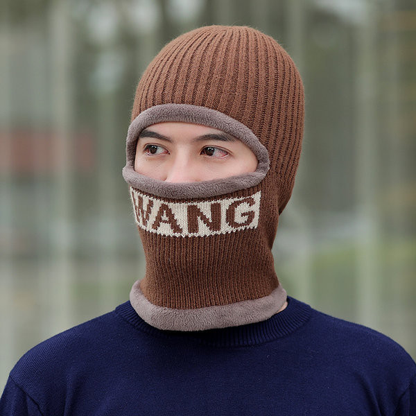 Dnevna zimska kapa sa natpisom - za muškarce