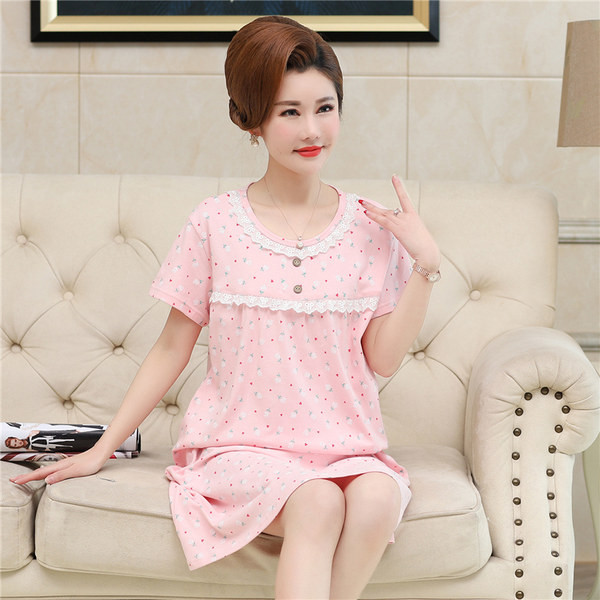 Ženska spavaćica sa cvjetnim uzorkom i trakom