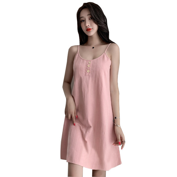 Ženska pamučna spavaćica na tanke naramenice i gumbe