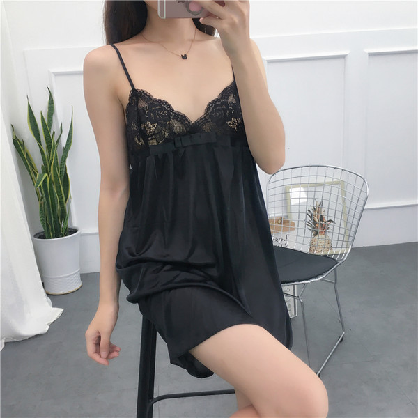 Γυναικείο νυχτικό με κορδέλα και δαντέλα