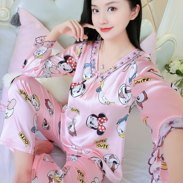 Ženska satenska pidžama s printom u boji