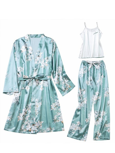 Satenska pidžama iz tri dijela sa cvjetnim uzorkom