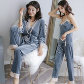 Ženska pidžama iz tri dijela sa čipkom