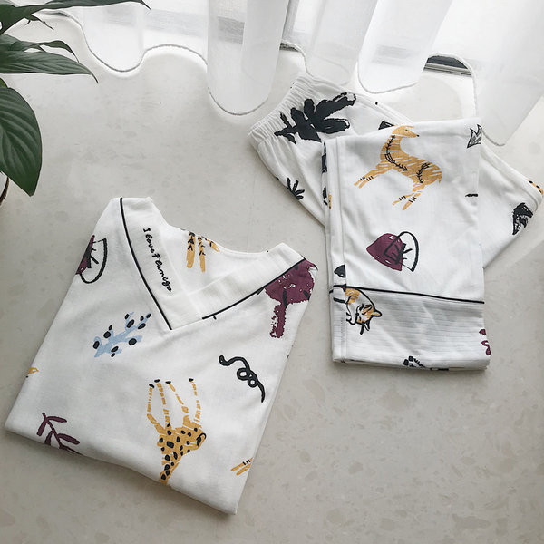 Ženska pidžama sa životinjama - bijela boja