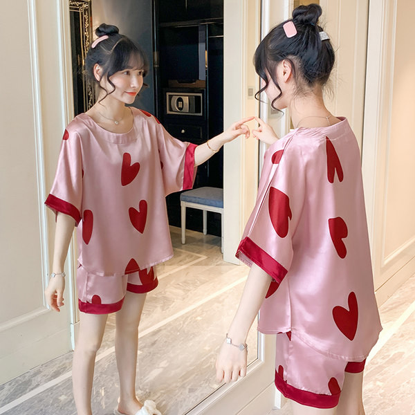 Ljetna satenska pidžama iz dva dijela sa aplikacijom