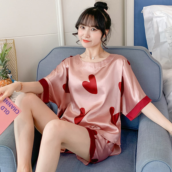 Ljetna satenska pidžama iz dva dijela sa aplikacijom