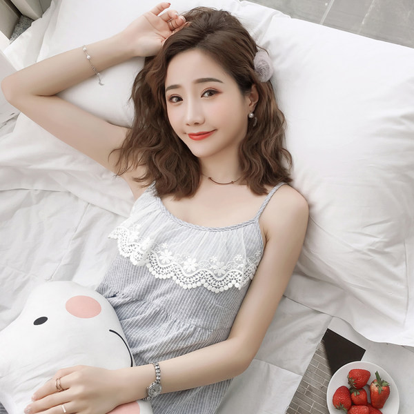 Ženska ležerna spavaćica s ovalnim izrezom i čipkom