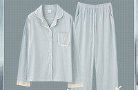 Ženska pidžama s gumbima i dvodijelnim džepom